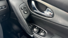 Nissan Qashqai 1.3 DiG-T Tekna 5dr Petrol Hatchback